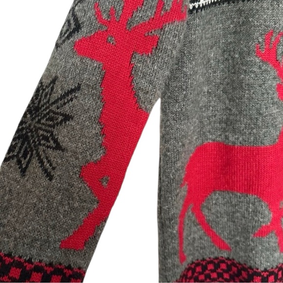 Mossimo Women’s Fair Isle Reindeer Holiday Sweater-Size Small-Red Gray Winter - Picture 4 of 11